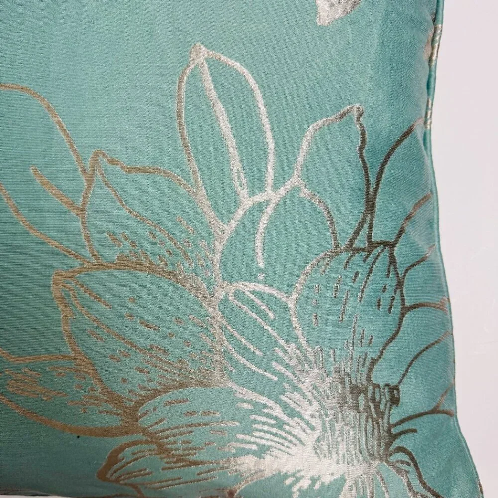 Pier 1 Pillow Double Pattern 18